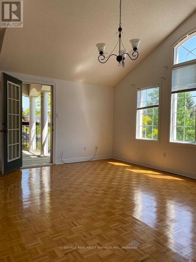 169 Matthew Dr in Vaughan, ON - Building Photo - Building Photo