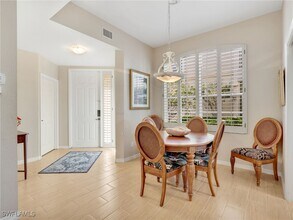 9071 Las Maderas Dr in Bonita Springs, FL - Foto de edificio - Building Photo