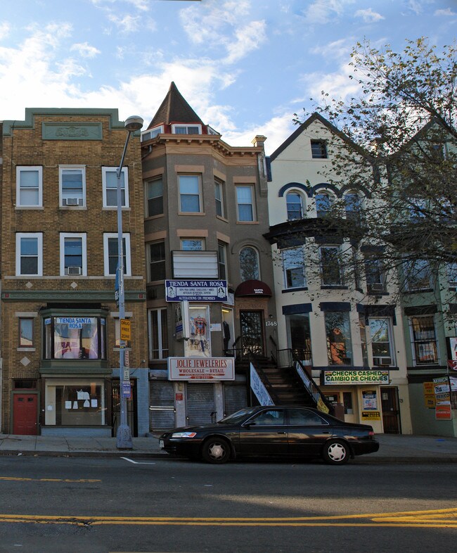 1748 Columbia Rd NW in Washington, DC - Building Photo - Building Photo