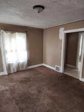 20529 Irvington St in Highland Park, MI - Building Photo - Building Photo