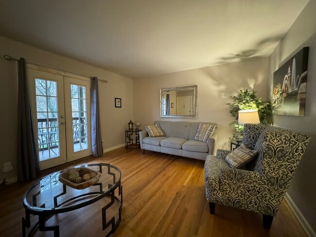 property at 4504 Holly St