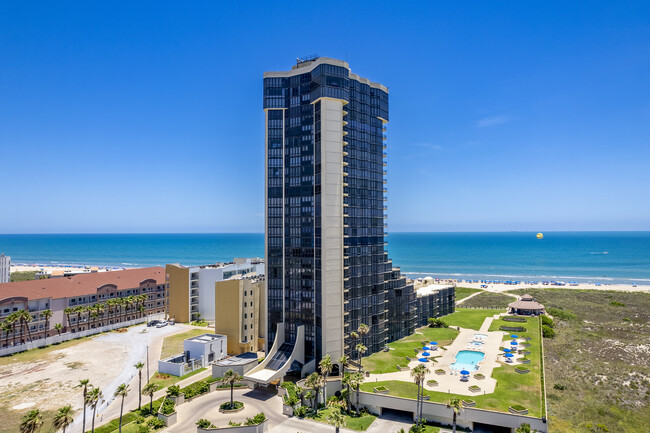 Bridgepoint Condominiums in South Padre Island, TX - Building Photo - Building Photo