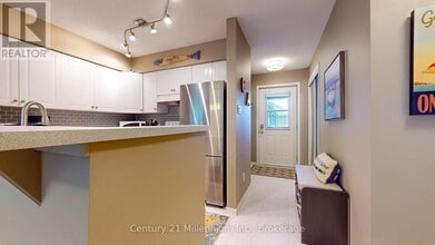 302 Mariners Way in Collingwood, ON - Building Photo - Building Photo