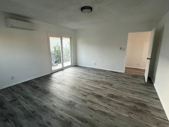 12829 Doty Ave in Hawthorne, CA - Building Photo - Building Photo