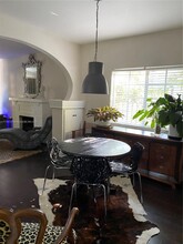 545 NE 65th St in Miami, FL - Foto de edificio - Building Photo