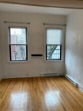 106 8th St in Hoboken, NJ - Building Photo - Building Photo