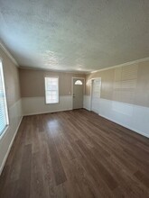 3623 NE Riverside Ave in Pendleton, OR - Building Photo - Building Photo