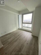 1000-1000 Portage Pkwy in Vaughan, ON - Building Photo - Building Photo