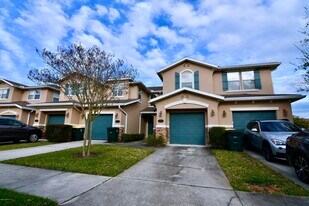 2379 Sunset Bluff Dr in Jacksonville, FL - Building Photo