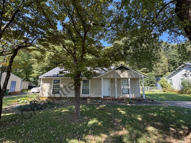 7425 Lancashire Dr in Mint Hill, NC - Building Photo - Building Photo