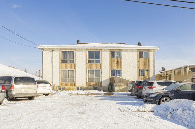 1119 78 Av NW in Calgary, AB - Building Photo - Primary Photo