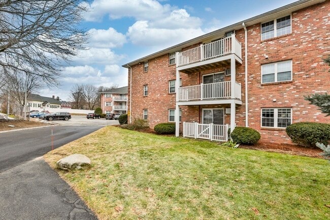 property at 5 Karen Cir