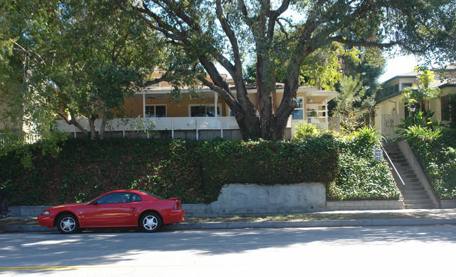 924 Verdugo Rd in Glendale, CA - Building Photo - Building Photo