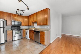 5630 Pershing Ave in St. Louis, MO - Building Photo - Building Photo