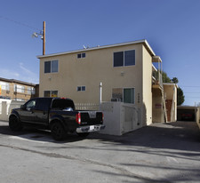 7226 Troost Ave in North Hollywood, CA - Building Photo