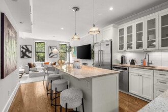 49 W 16th St, Unit SI ID1256827P in New York, NY - Building Photo - Building Photo