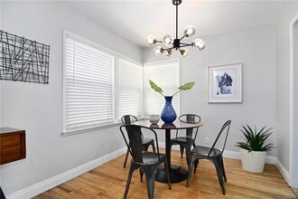 11250 Mississippi Ave in Los Angeles, CA - Building Photo - Building Photo
