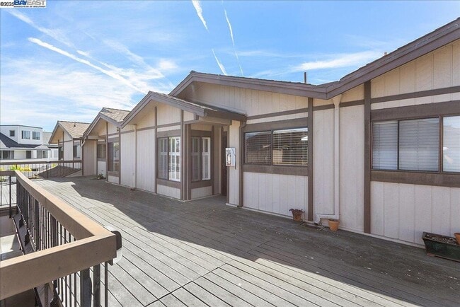 property at 1220 Porta Ballena