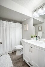 7422 N Cottage Ln in Eagle Mountain, UT - Foto de edificio - Building Photo