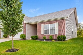 573 Farnham Dr in Westfield, IN - Building Photo - Building Photo