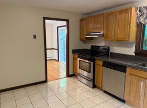 17 Circle Rd in Lexington, MA - Building Photo - Building Photo
