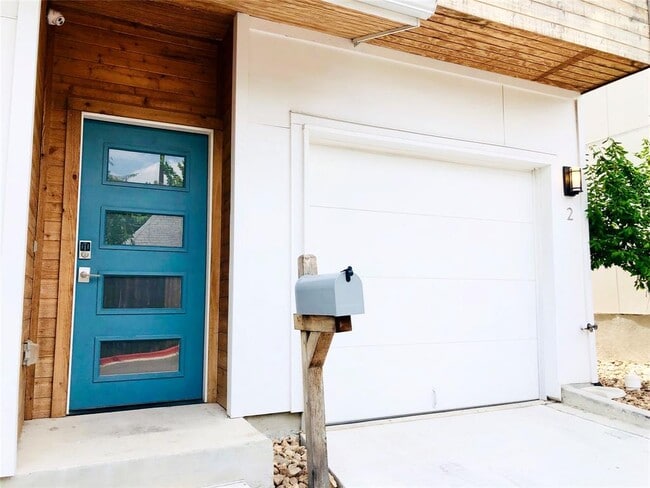 3007 E 12th St in Austin, TX - Building Photo - Building Photo