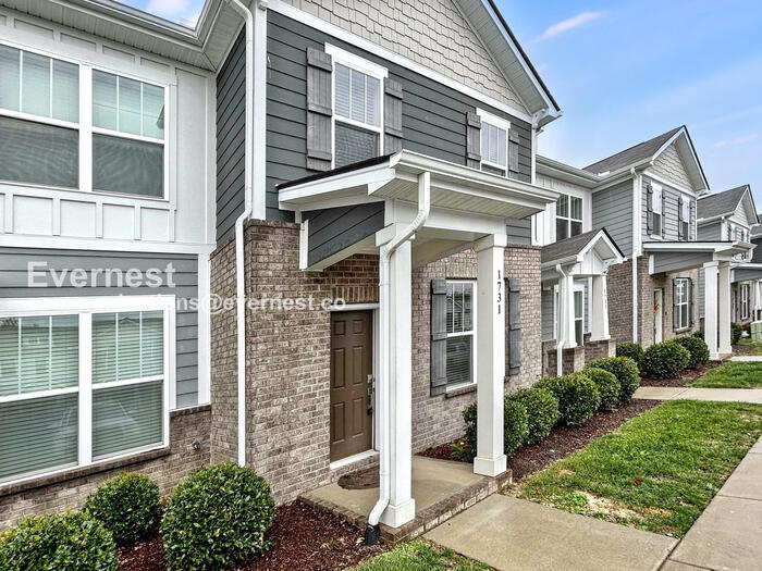 1731 Frodo Wy in Murfreesboro, TN - Building Photo