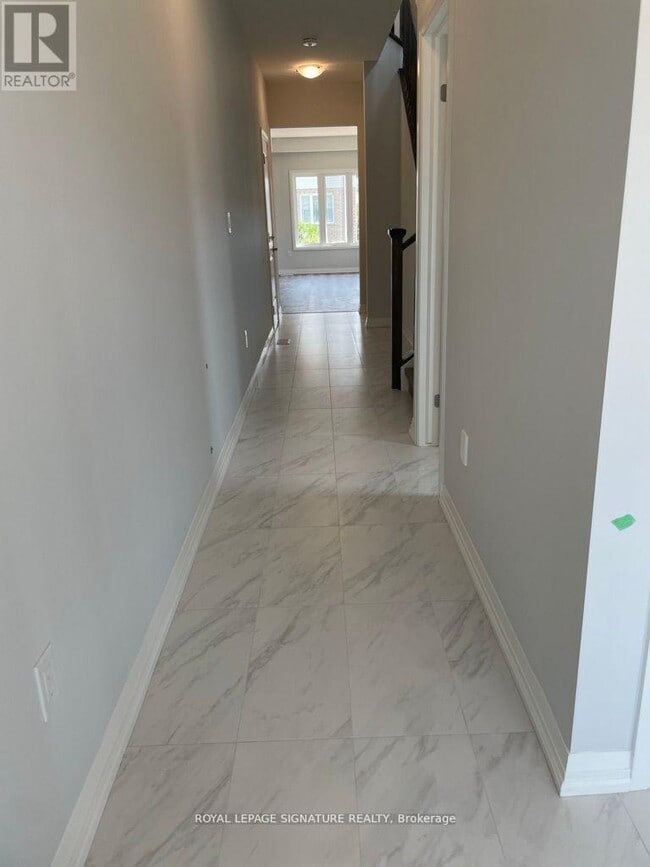 186 Bur Oak Dr in Thorold, ON - Building Photo - Building Photo