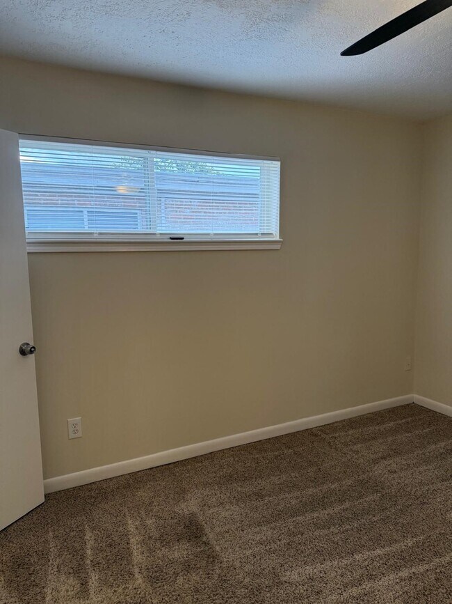 6410 Del Monte Dr