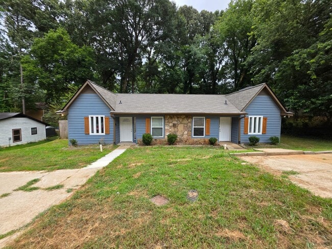 450 Booth Cir SW in Marietta, GA - Building Photo - Building Photo