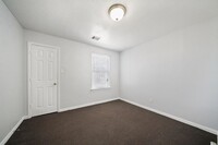 2423 Lucas St photo'