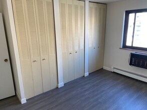 607 W Wrightwood Ave, Unit 612 in Chicago, IL - Building Photo - Building Photo