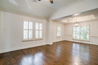 704 Red Oak Ct in Crowley, TX - Building Photo - Building Photo
