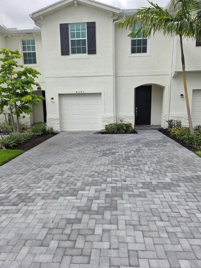 property at 4343 Hammock Grove Dr