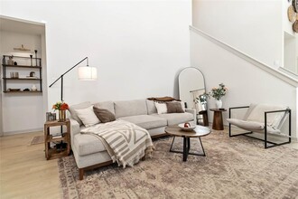 105 New Hvn St in San Marcos, TX - Building Photo - Building Photo