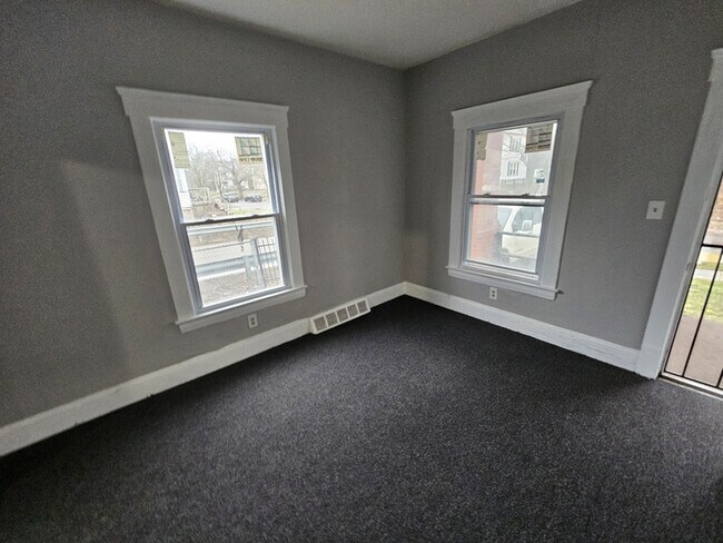 4110 E 64th St in Cleveland, OH - Building Photo - Building Photo