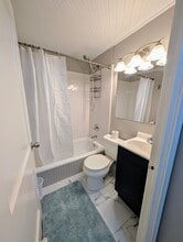 114 Maple Manor Dr in Syracuse, NY - Foto de edificio - Building Photo