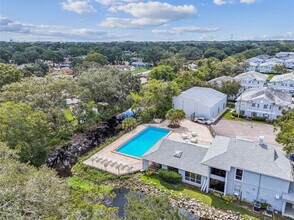 4134 Dolphin Dr in Tampa, FL - Building Photo - Building Photo