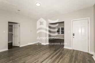 1522 W Dunham St in South Bend, IN - Foto de edificio - Building Photo