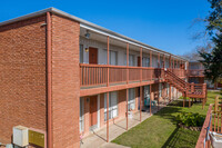 Portland Manor Apartments in Portland, TX - Foto de edificio - Building Photo