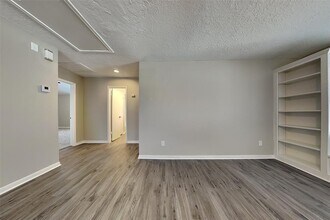 9715 Territory Ln in Houston, TX - Building Photo - Building Photo