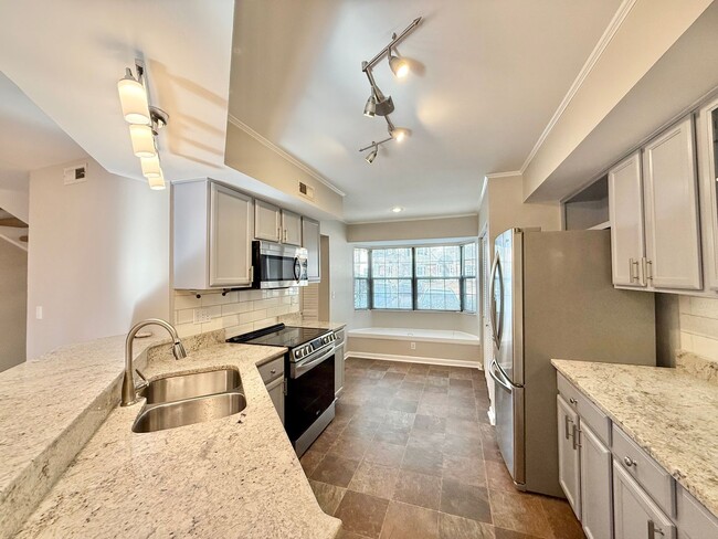 7704 Falcon Rest Cir in Raleigh, NC - Building Photo - Building Photo