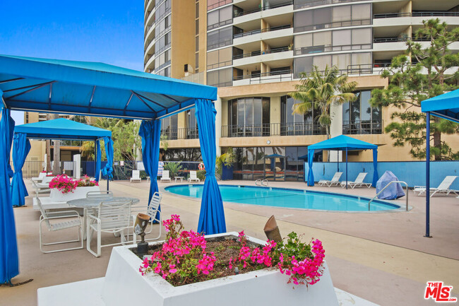 property at 4316 Marina City Dr