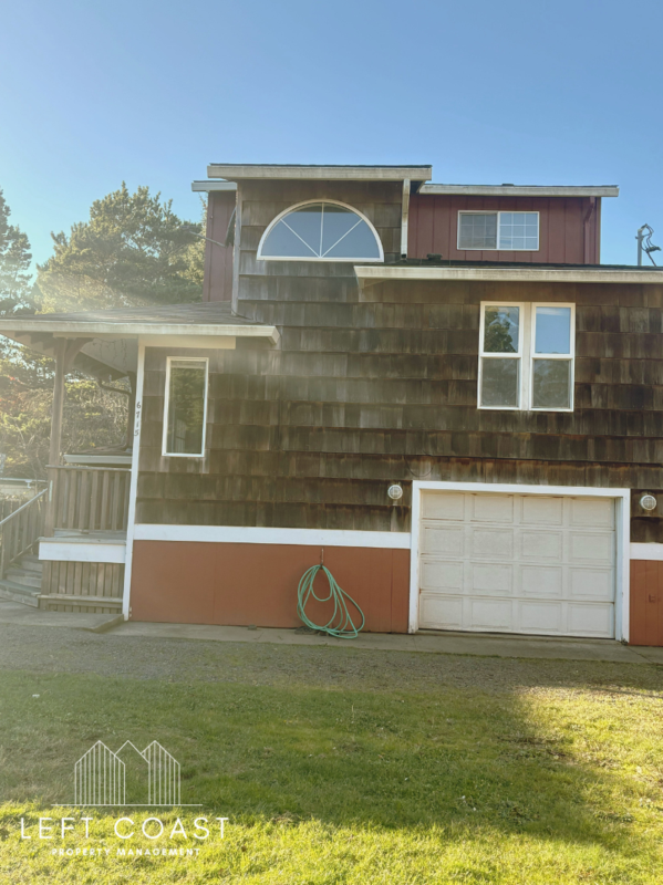 6715 Gleneden Beach Loop in Gleneden Beach, OR - Building Photo - Building Photo