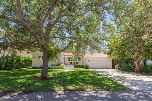 920 Alava Ave in Coral Gables, FL - Building Photo