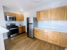 110 Franklin St, Unit #2 in Belleville, NJ - Building Photo