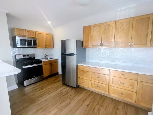 110 Franklin St, Unit #2