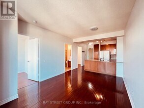 60 Byng Ave in Toronto, ON - Building Photo - Building Photo