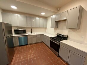1320 K St SE in Washington, DC - Building Photo - Building Photo