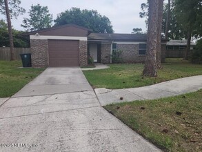 11464 Pine Forest Ct in Jacksonville, FL - Building Photo - Building Photo